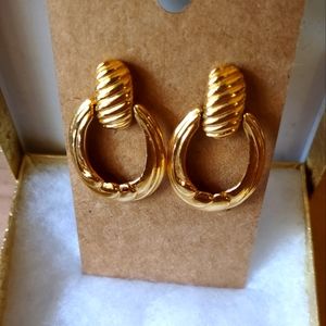 80's Door Knocker Earrings Goldtone